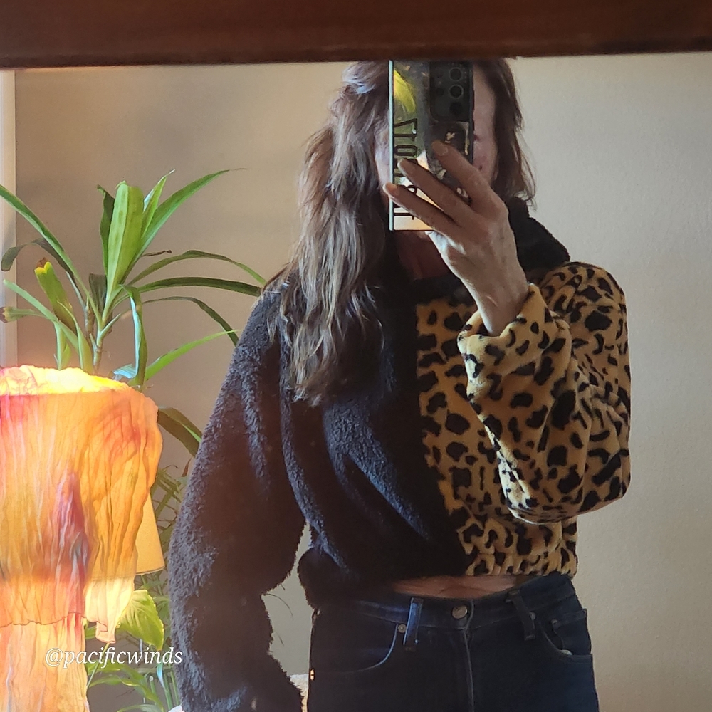NWOT CROP HOODED LEOPARD FUR & FLEECE  HOODIE TEDDY LARGE ☆